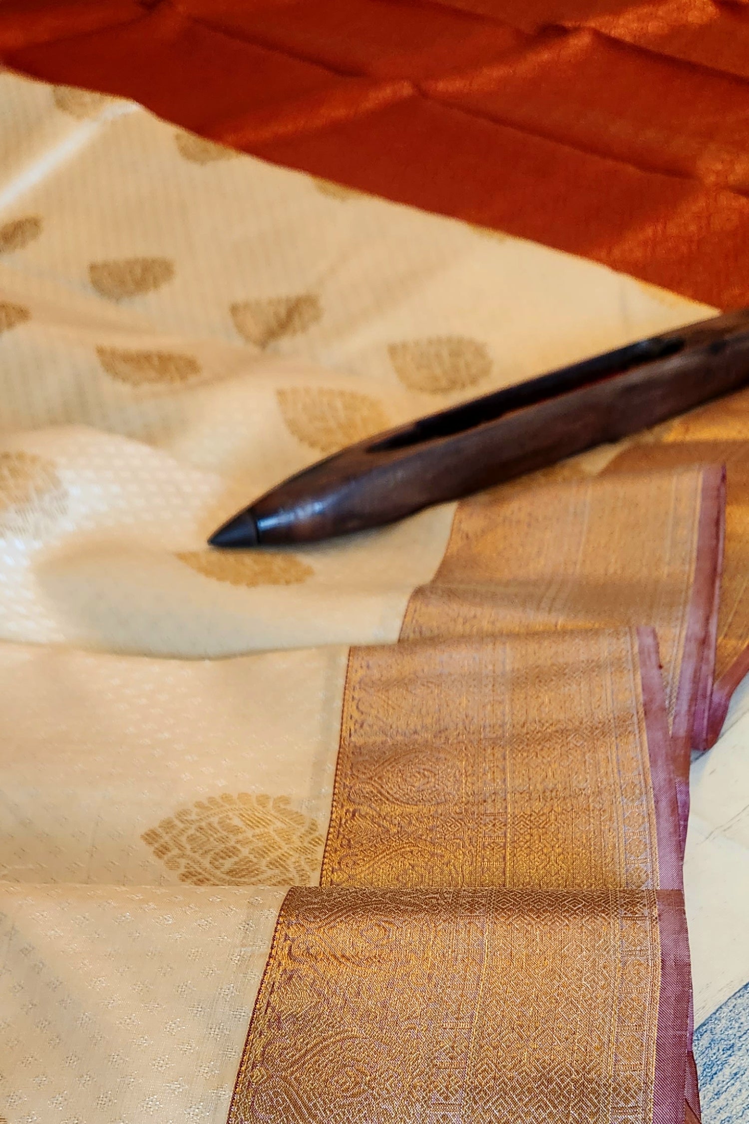INIYA - Handwoven Pure Kanjivaram Silk Saree