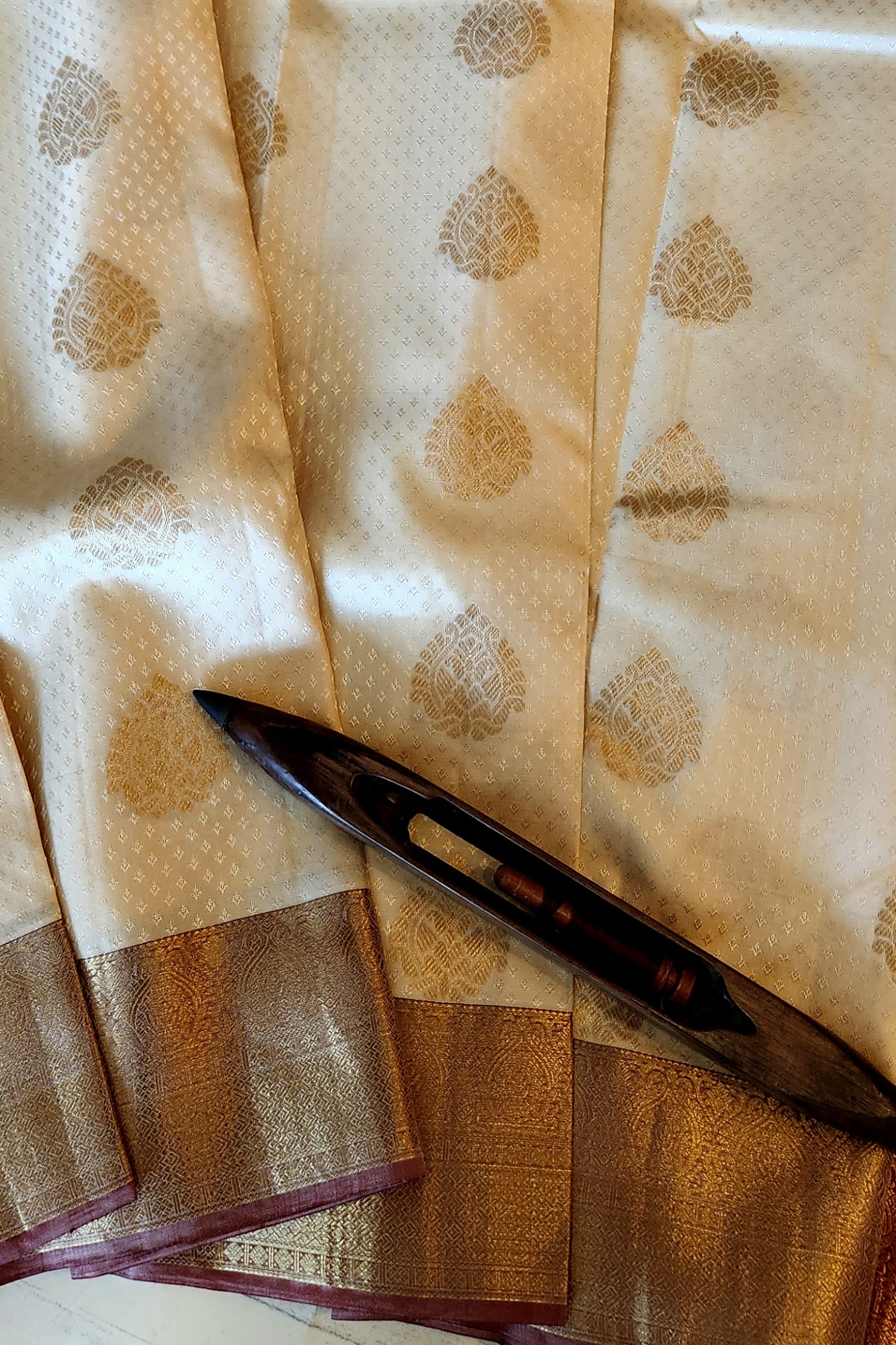 INIYA - Handwoven Pure Kanjivaram Silk Saree