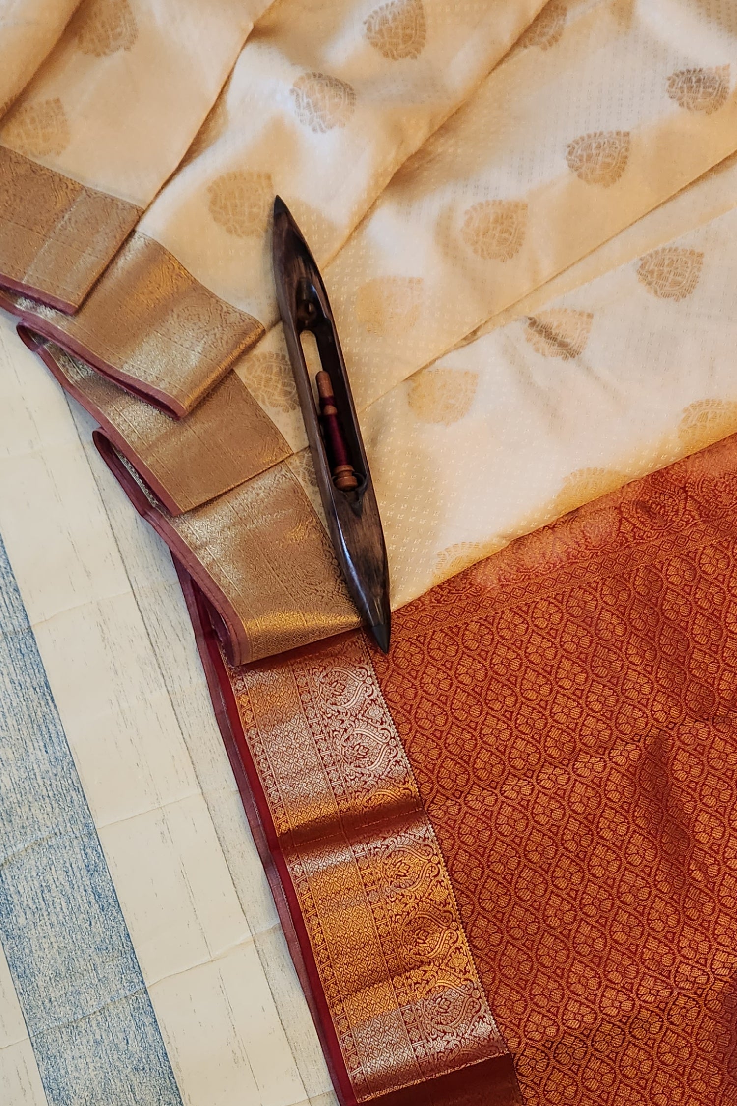 INIYA - Handwoven Pure Kanjivaram Silk Saree