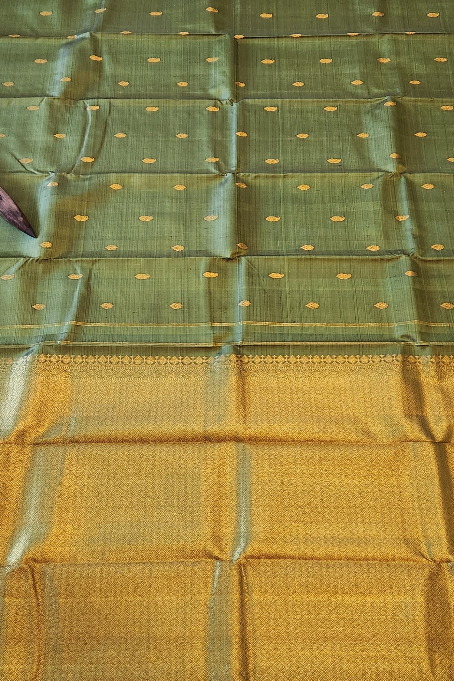 VIYA - Handwoven Pure Kanjivaram Silk Saree