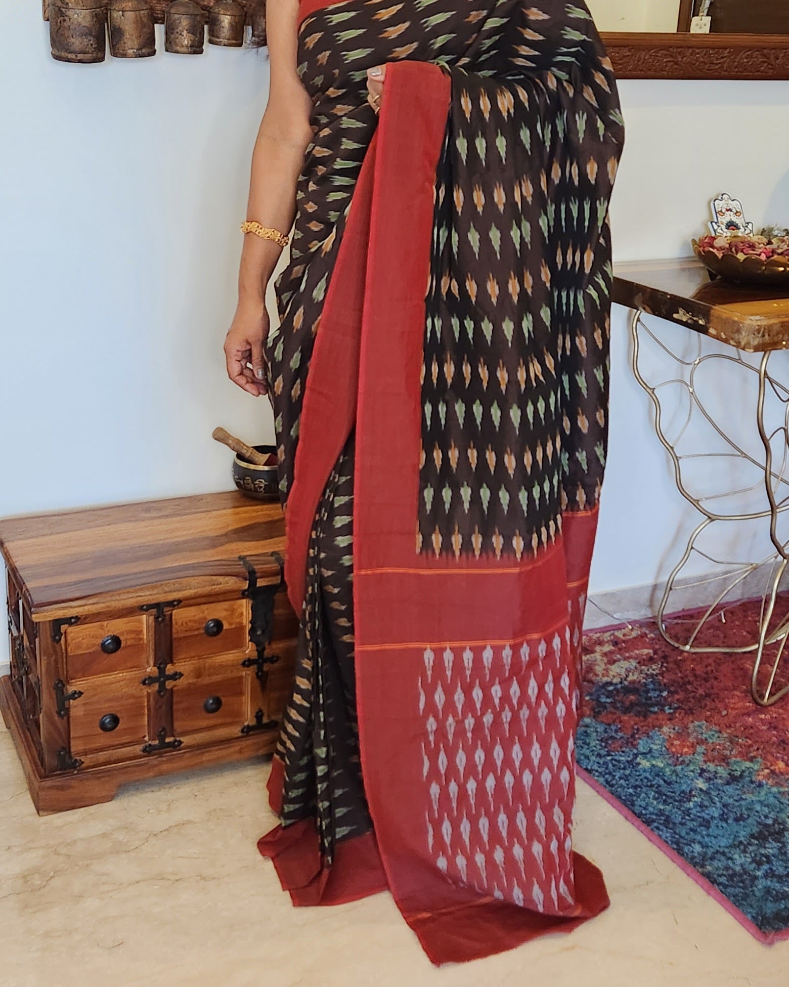 Under-a-Minute Saree (Black-Maroon)