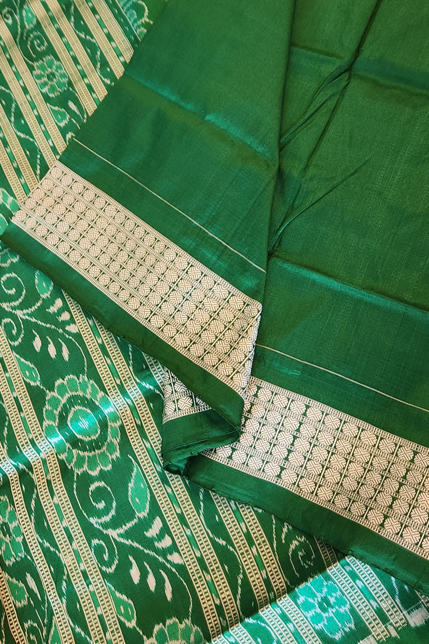 BOITA: Handwoven Sambalpuri Silk Saree