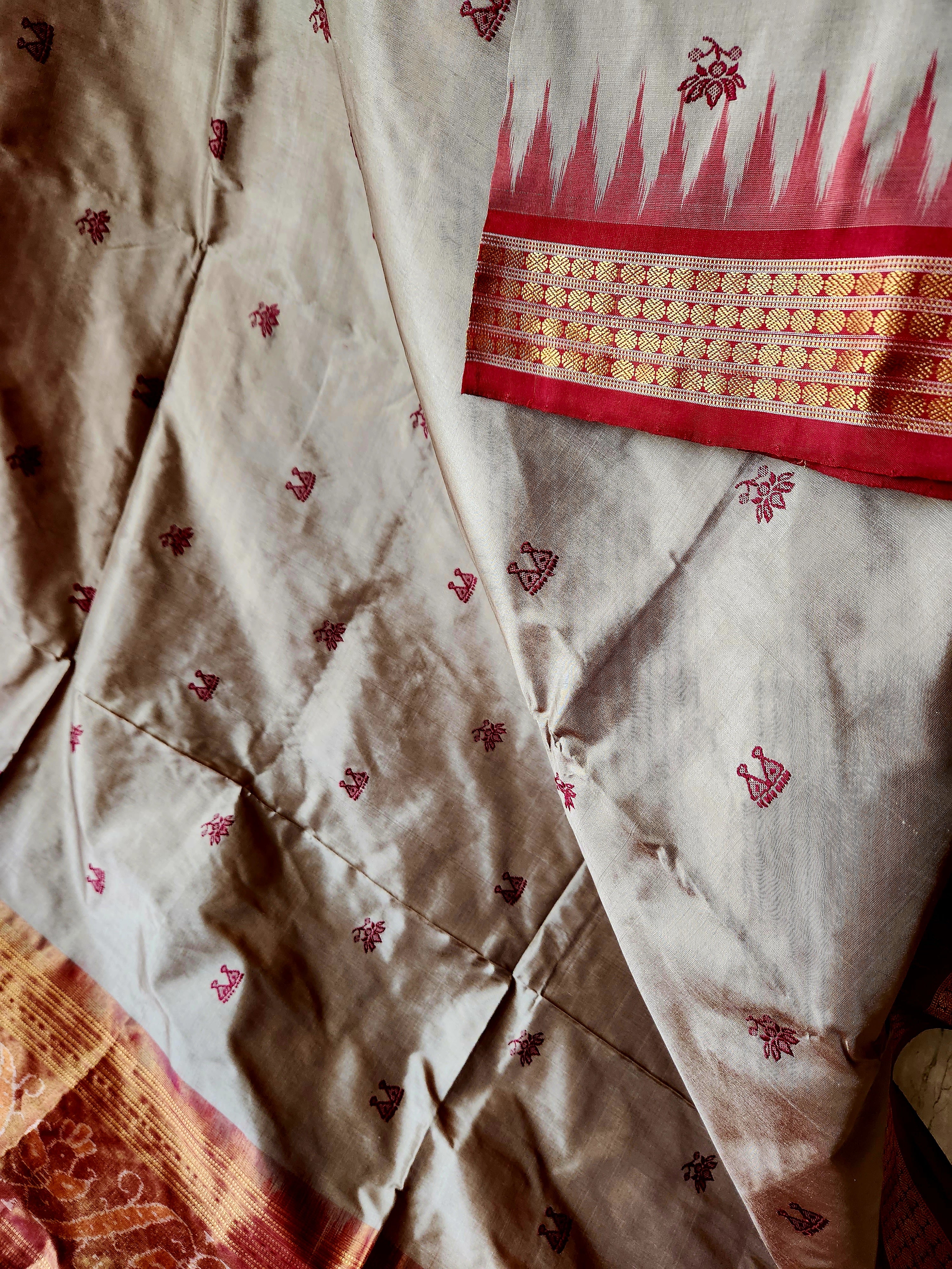 VISHAKA: Laxmi_Paduka Half-Tissue Silk Saree