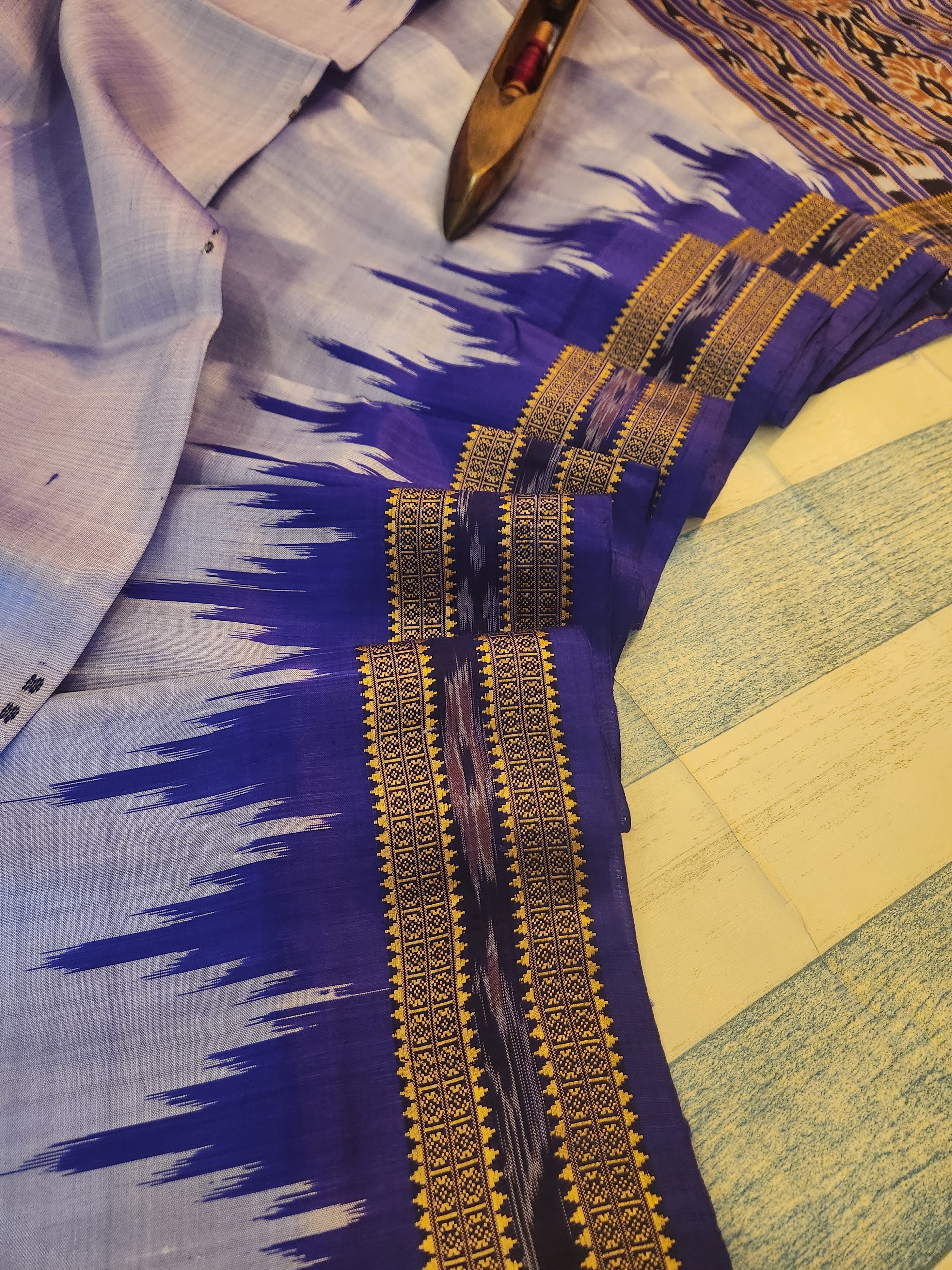 GUNJAN - Traditional Khandua Silk