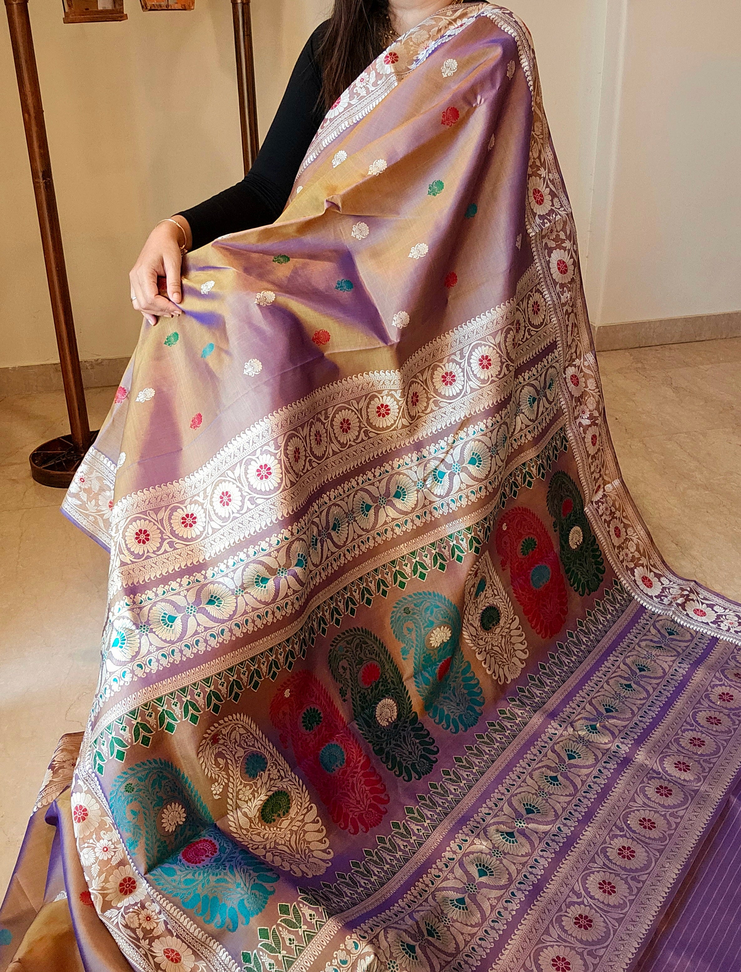 Raabtaa - Beige Gold-Mauve