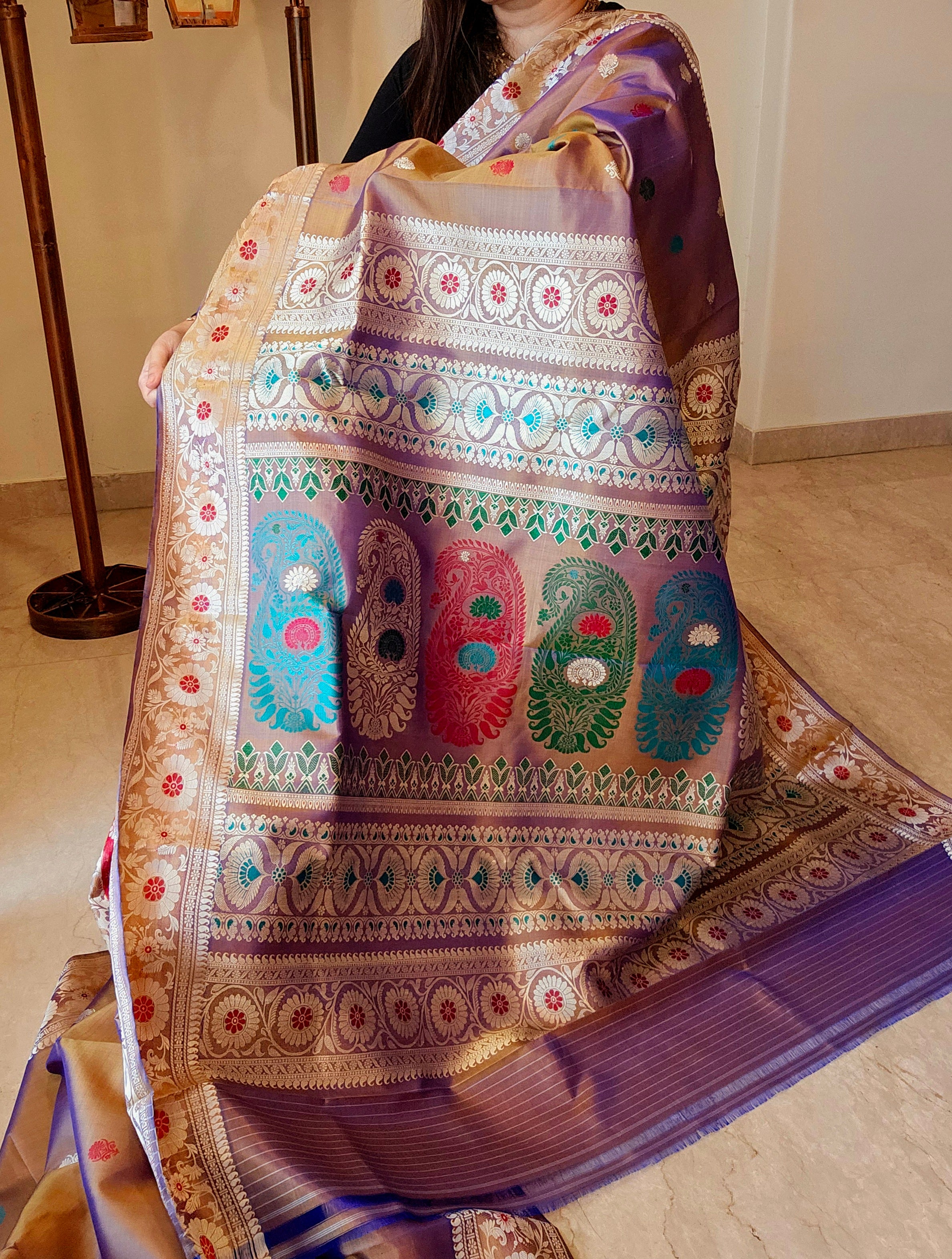 Raabtaa - Beige Gold-Mauve