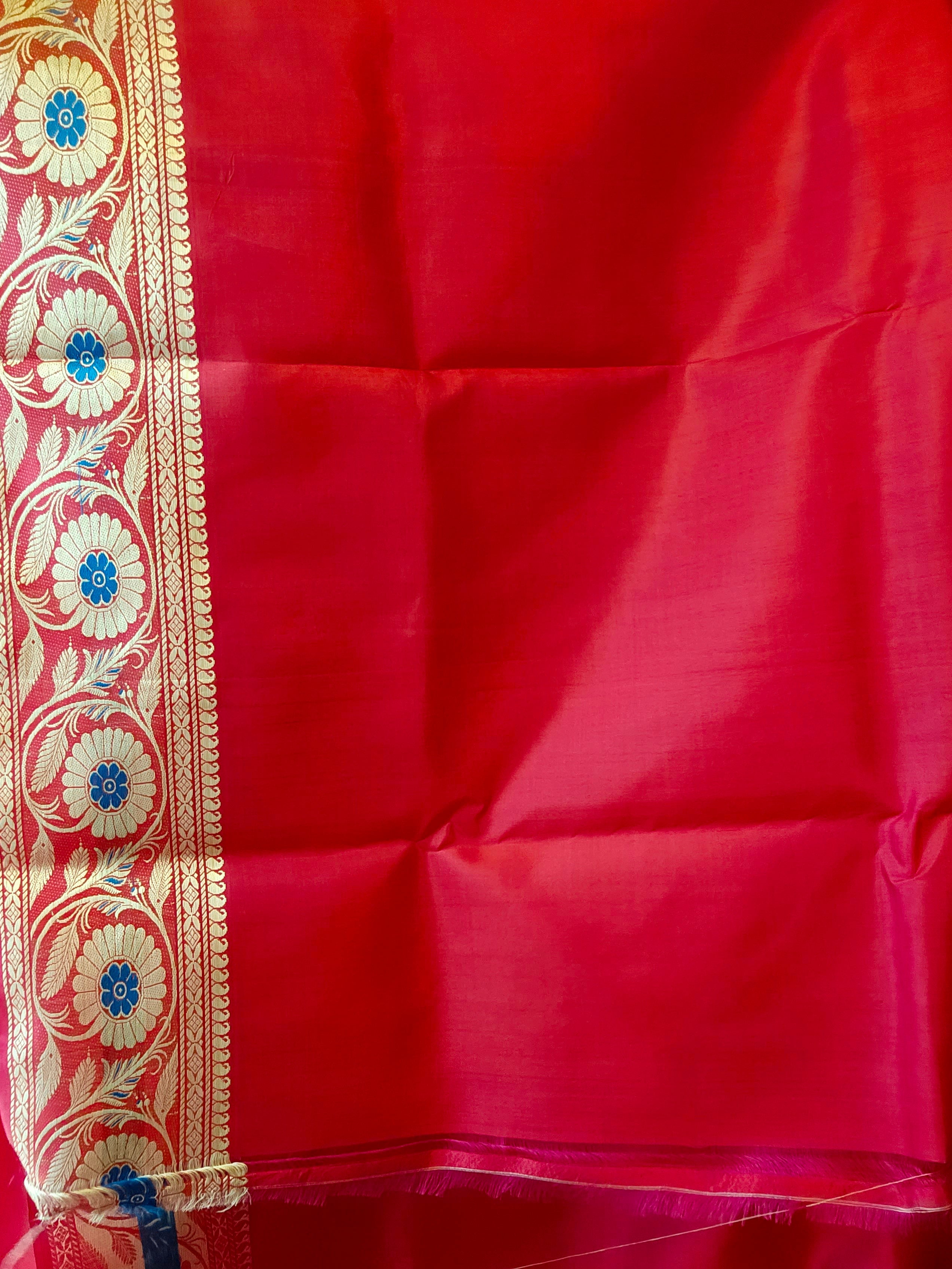 Raabtaa - Crimson Red