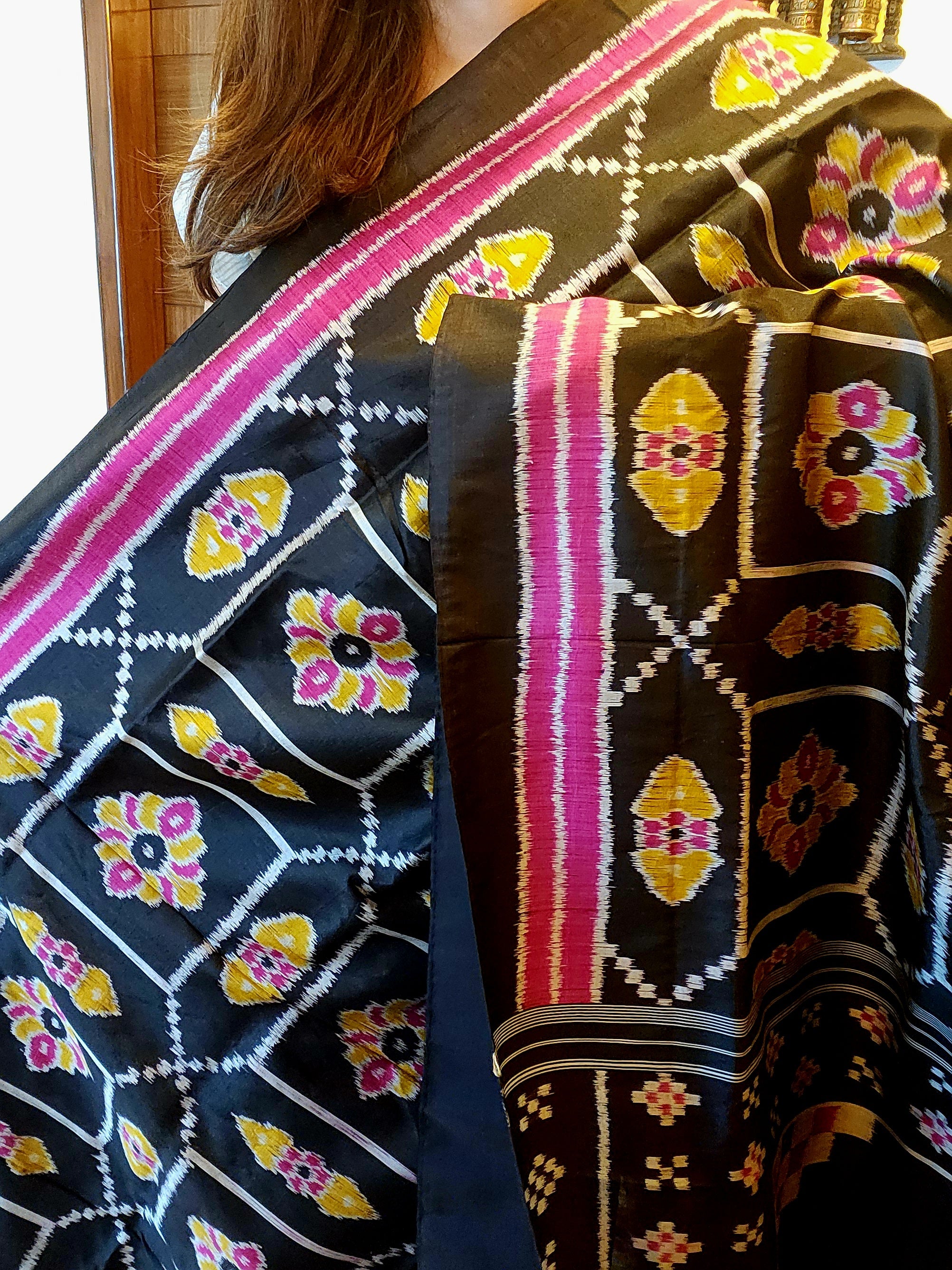 AKSAARA - Contemporary Baghambari Pasapalli design