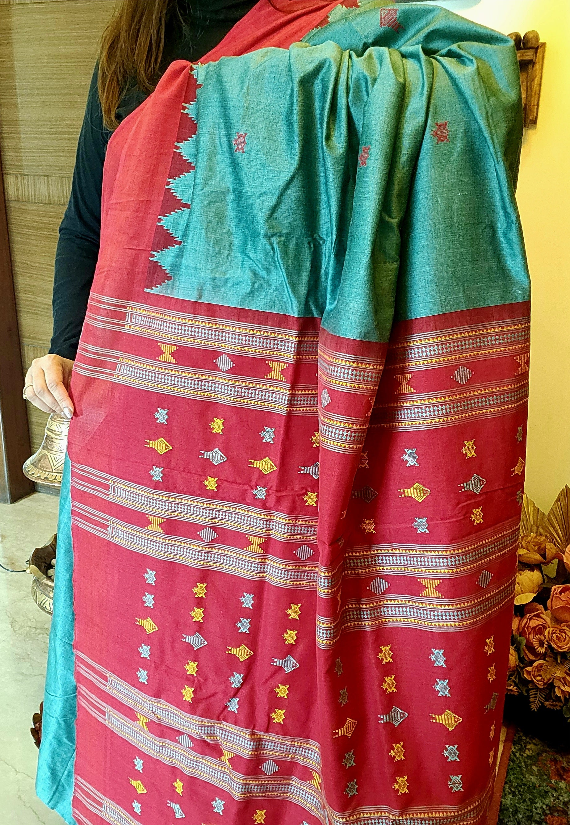 NIVA: Handwoven Sambalpuri Cotton Saree (Green-Red)
