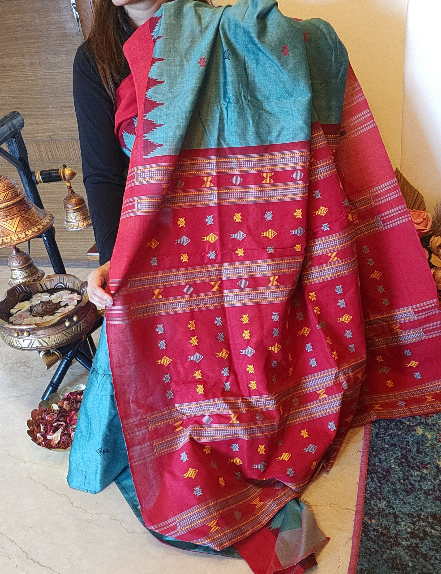 NIVA: Handwoven Sambalpuri Cotton Saree (Green-Red)