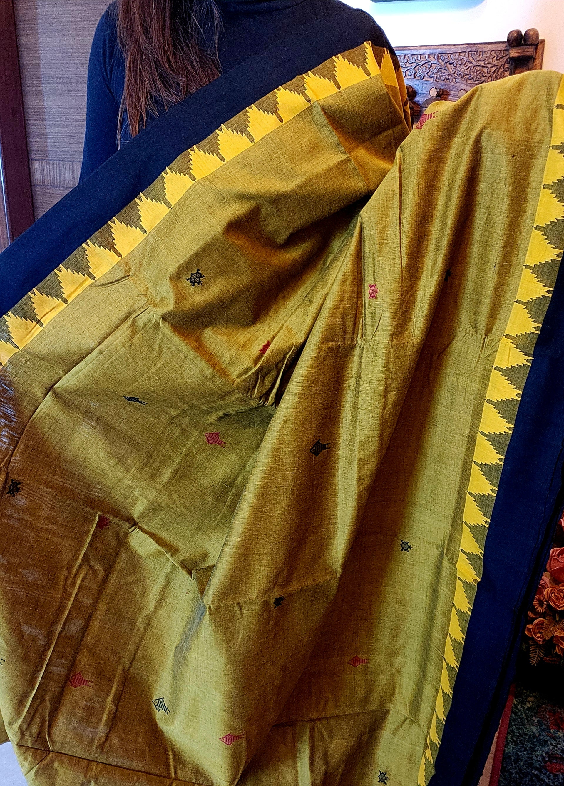 NIVA: Handwoven Sambalpuri Cotton Saree (Olive Green-Black)