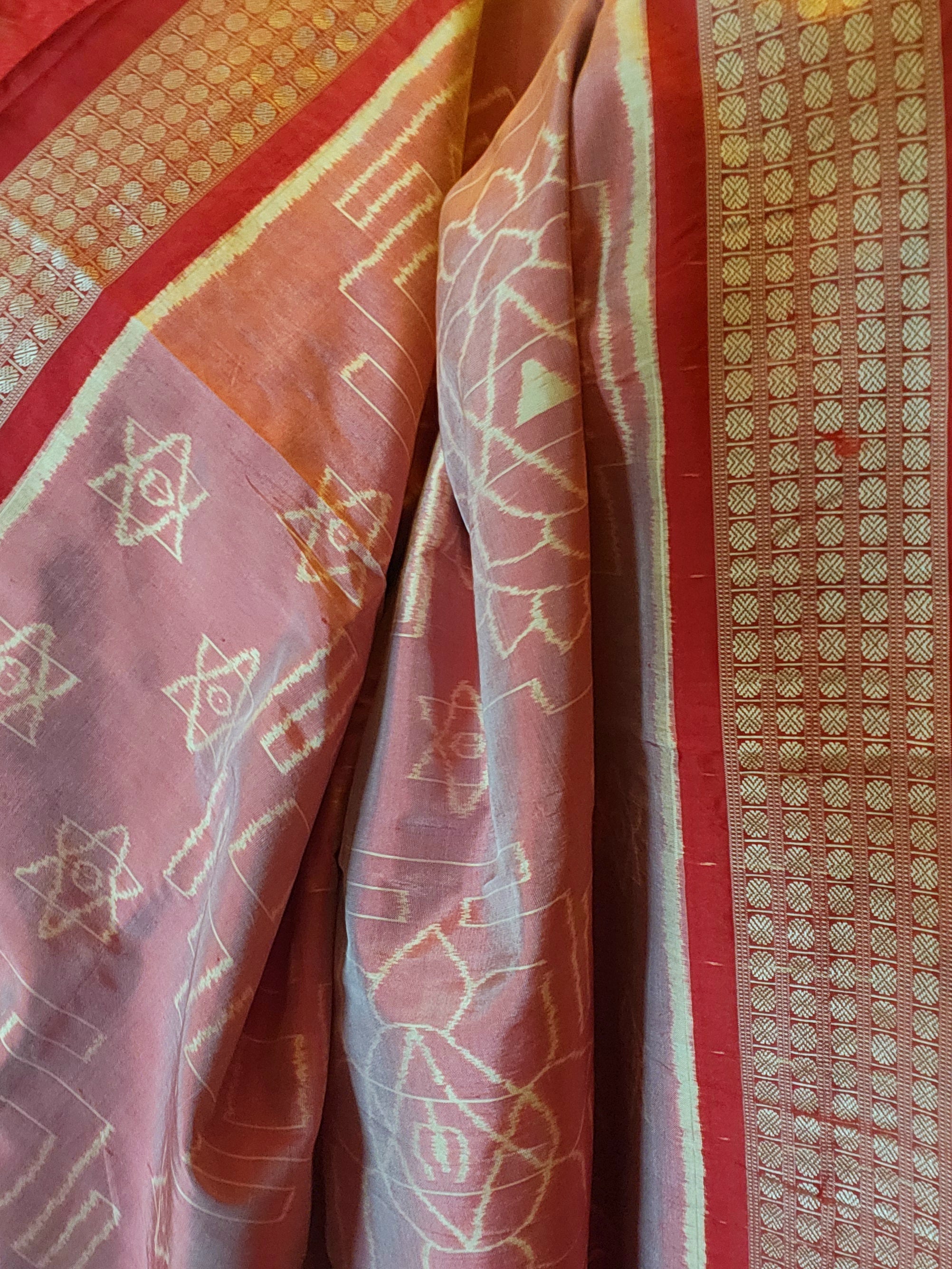 SHRI YANTRA: Handwoven Sambalpuri Silk Saree (Pink-Red)