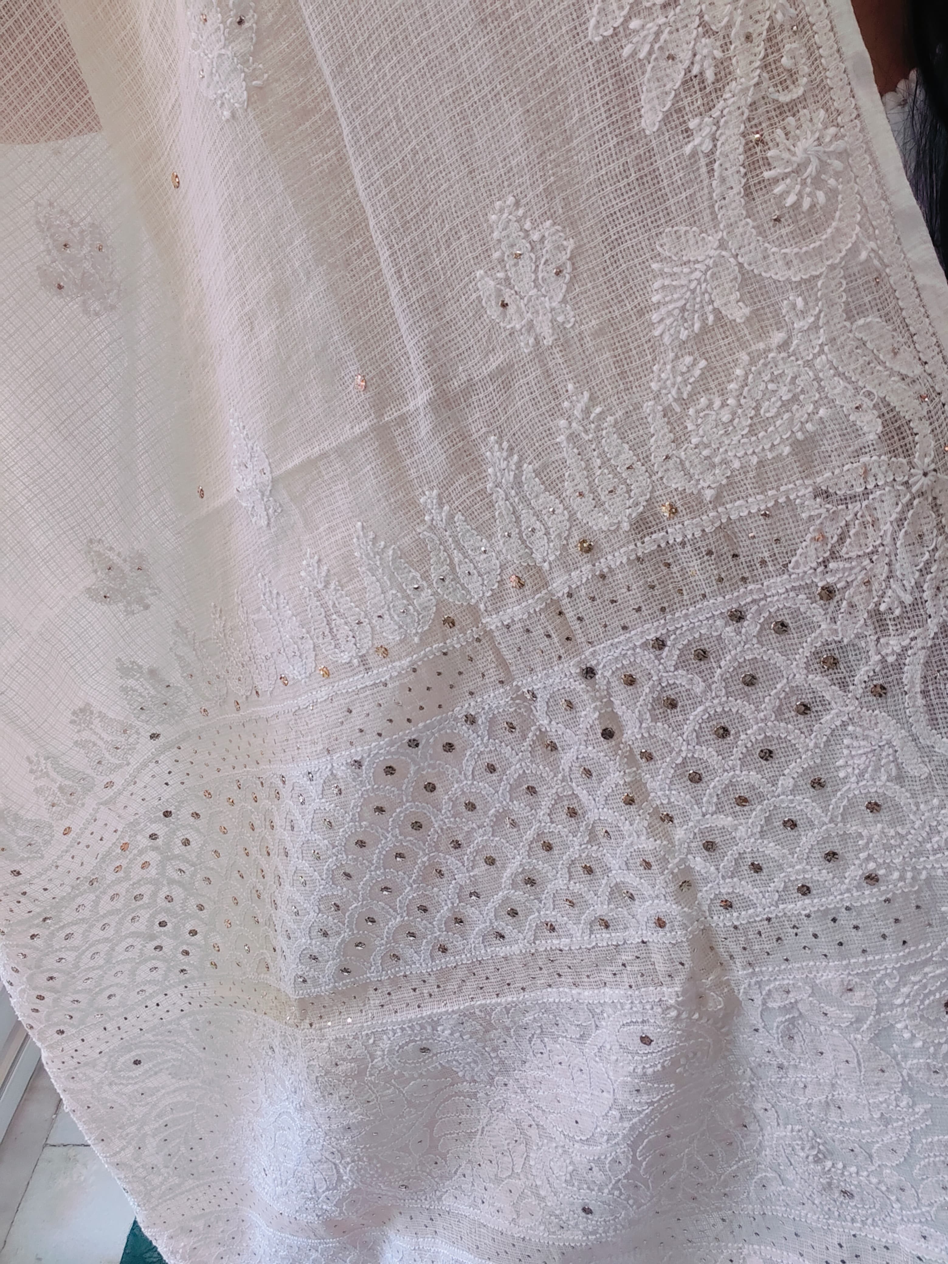 Noor - White