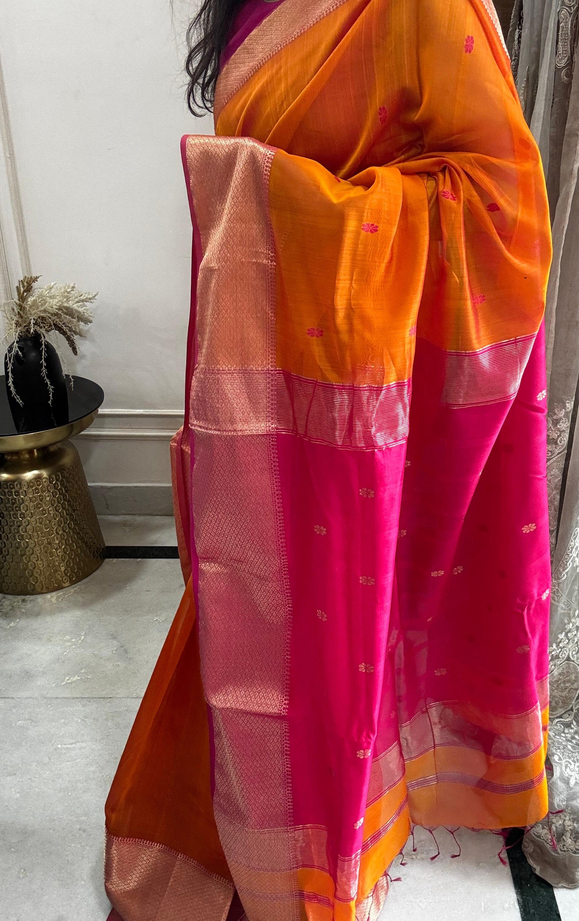 MAANYA: Maheshwari Saree (Orange-Pink)