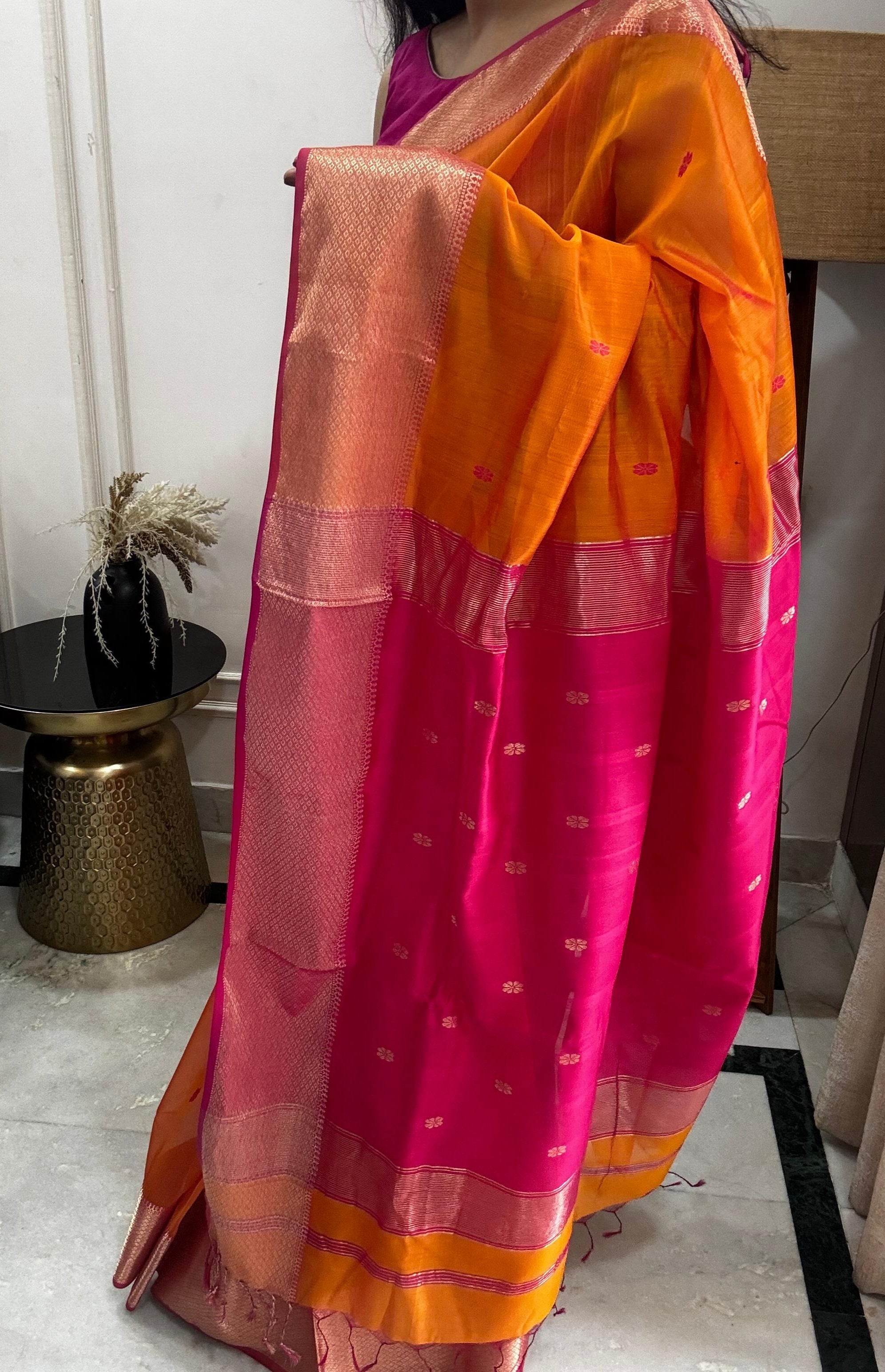 MAANYA: Maheshwari Saree (Orange-Pink)