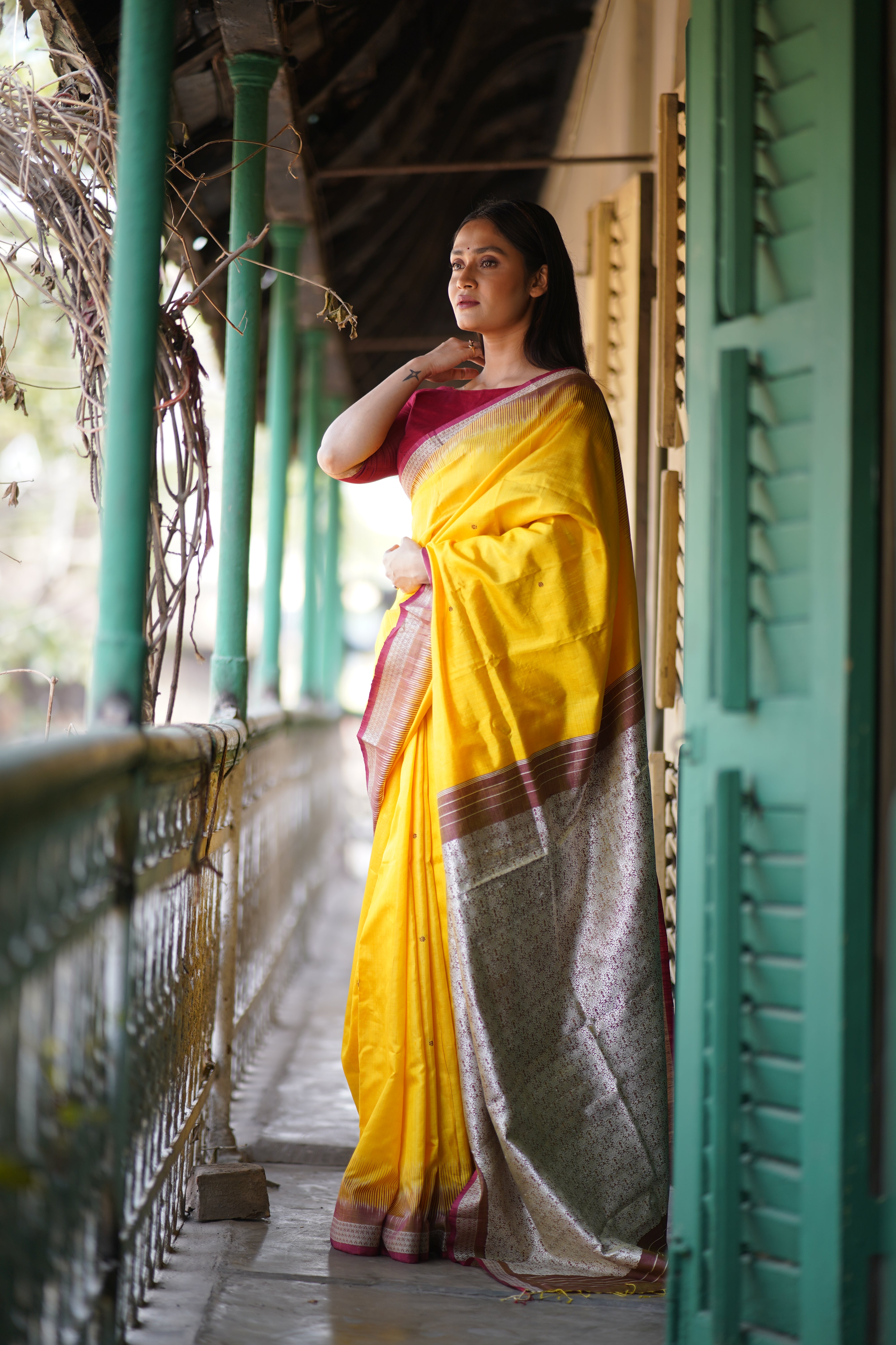 SAUNDH - Yellow