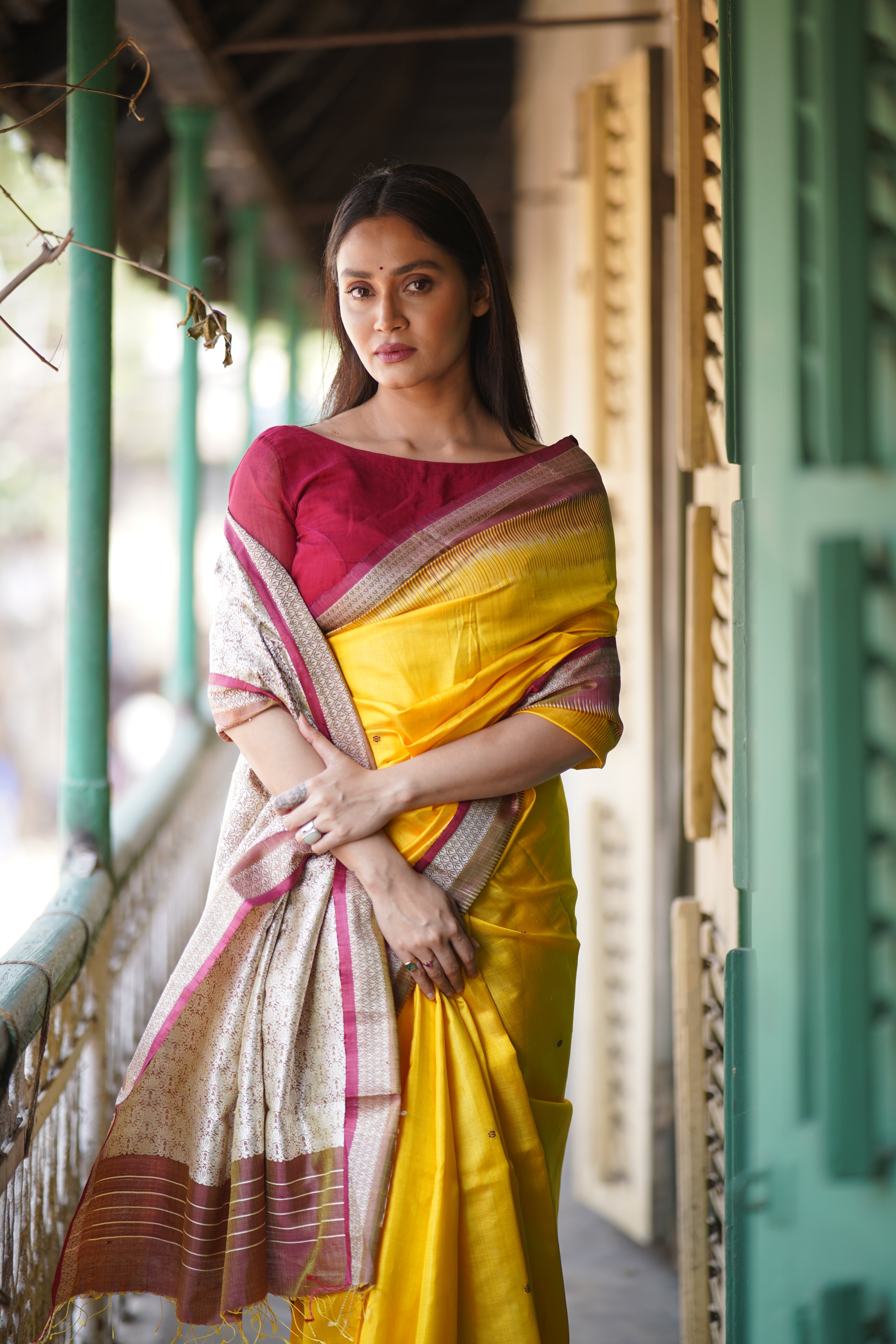 SAUNDH - Yellow