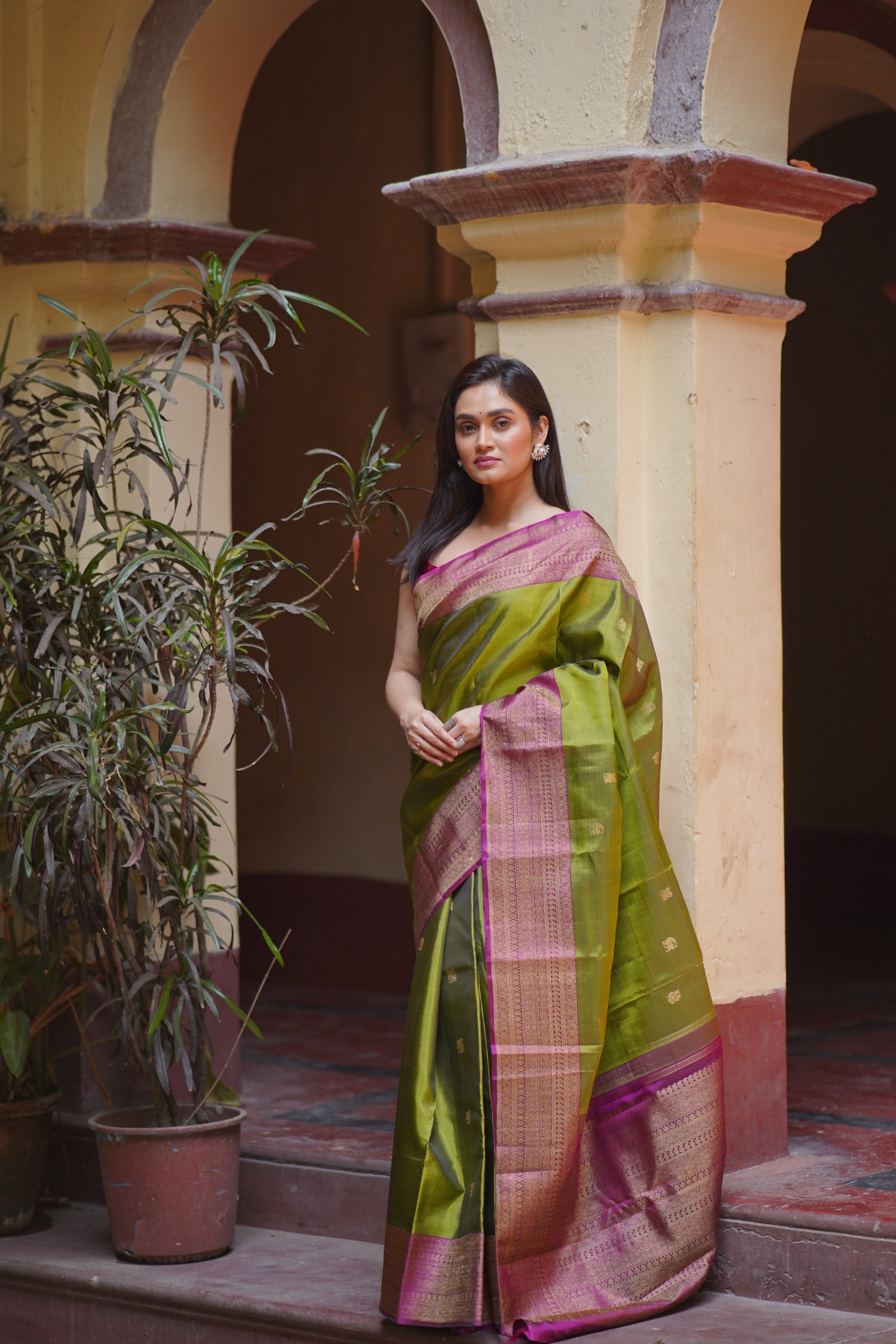 AIRA - Pure Zari Handwoven Kanjivaram Silk Saree