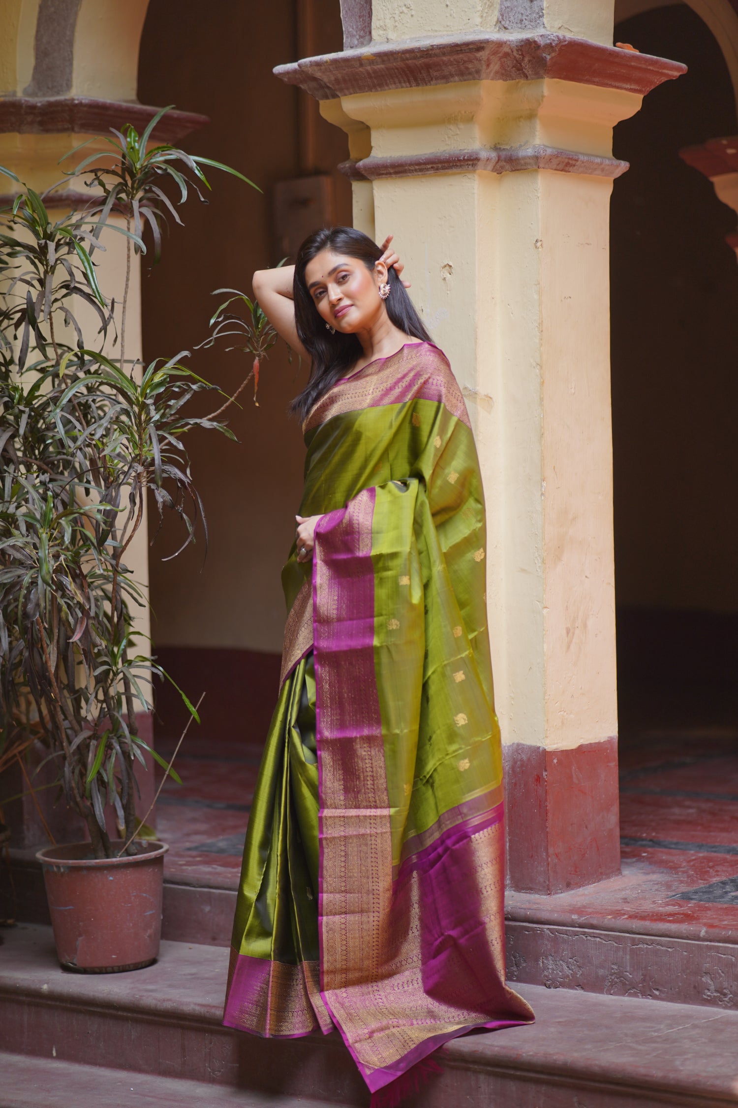AIRA - Pure Zari Handwoven Kanjivaram Silk Saree
