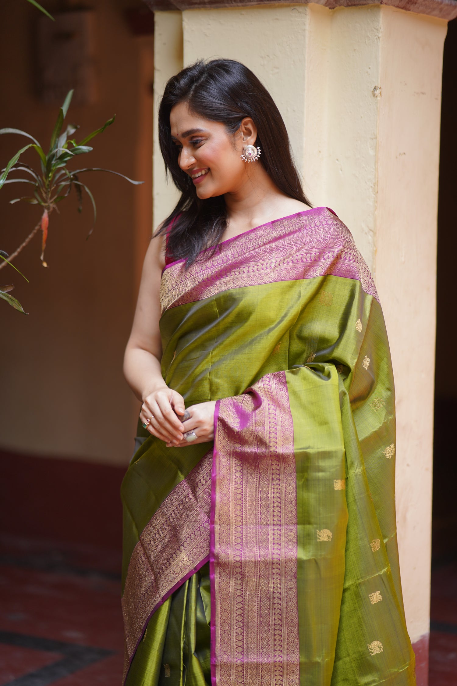 AIRA - Pure Zari Handwoven Kanjivaram Silk Saree