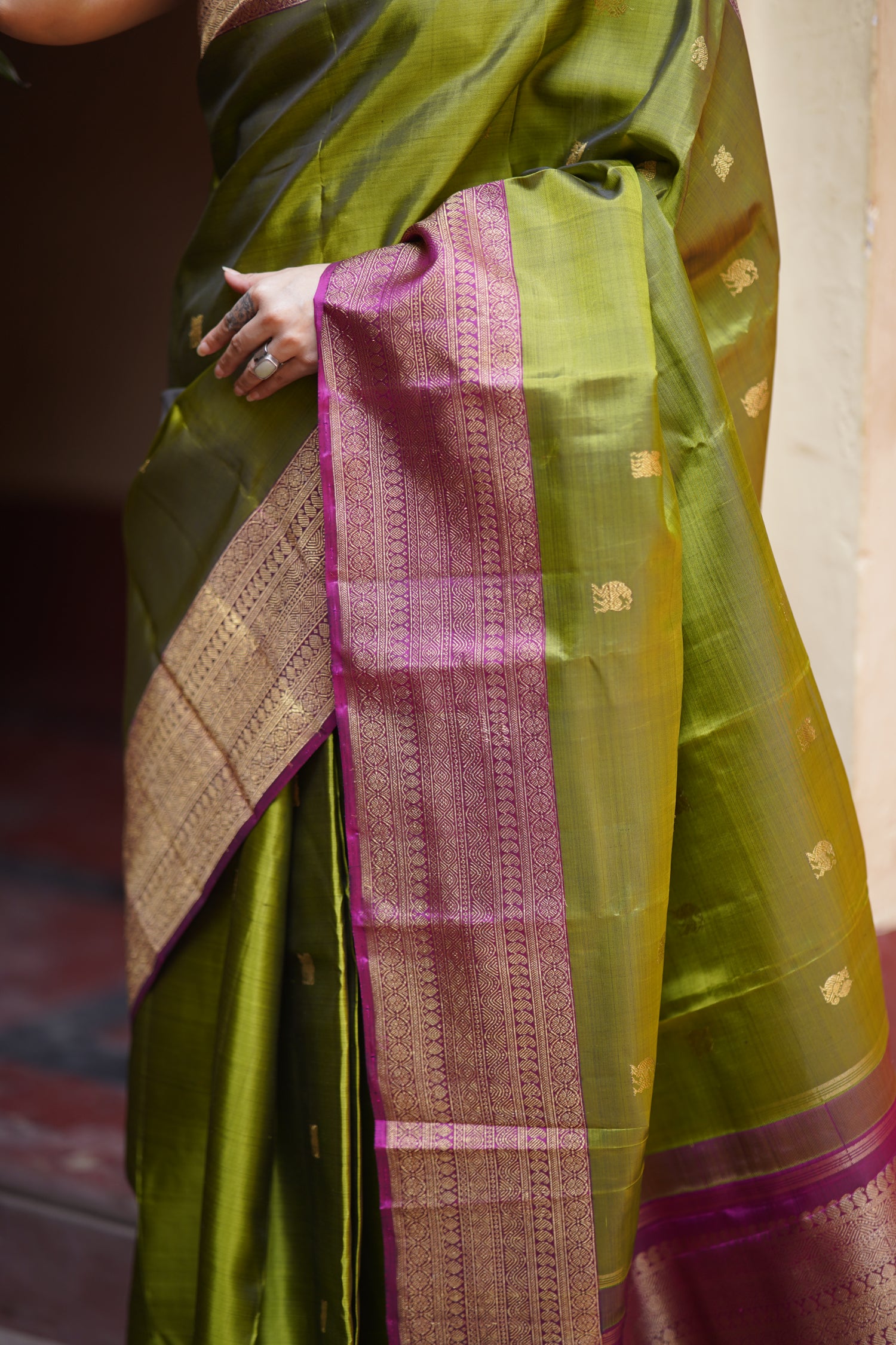 AIRA - Pure Zari Handwoven Kanjivaram Silk Saree
