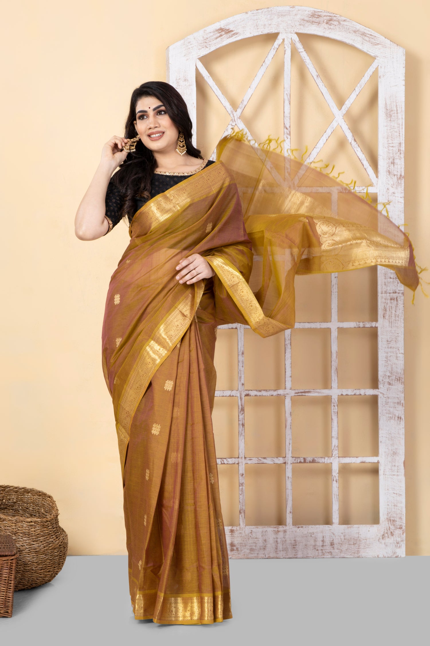 LIYA - Handwoven Kanjivaram SICO Saree